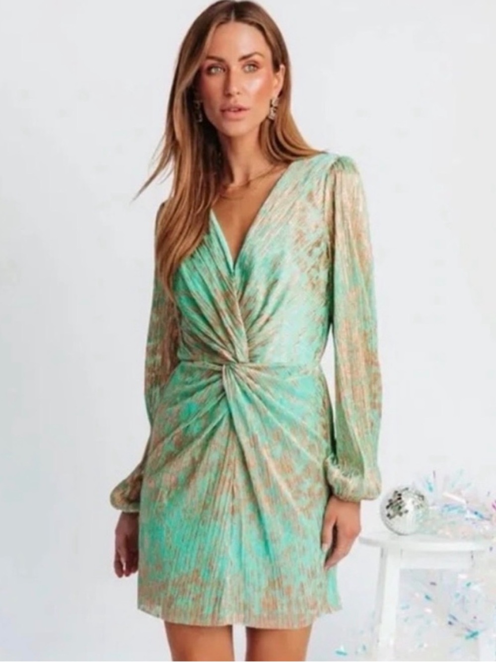 Vici Mint Green Twist-Front Long-Sleeve Mini Dress